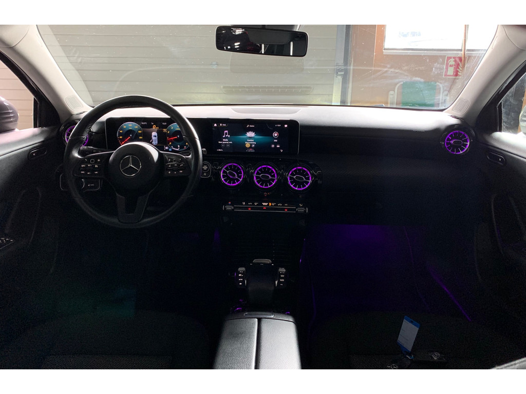 Mercedes-Benz A-Klasse 180Business Solution|AUT|Camera|Sfeer 54069742-0.jpg | Adequaat Auto's