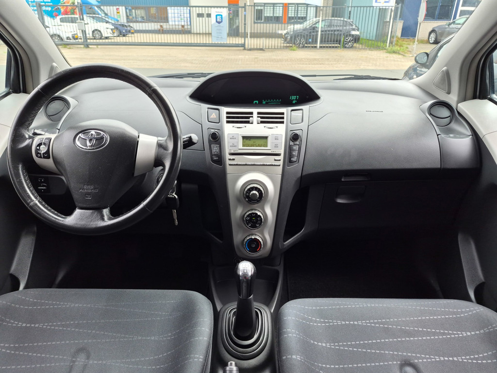Toyota Yaris 1.3 VVTi Terra|APK|Airco|5 Deuren|Elek. Ramen 55087750-0.jpg | Adequaat Auto's