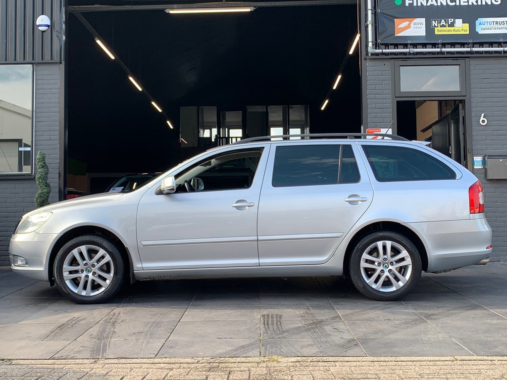 Škoda Octavia Combi 1.4 TSI Elegance|Cruise|PDC|Stoelverwarm 56608888-0.jpg | Adequaat Auto's