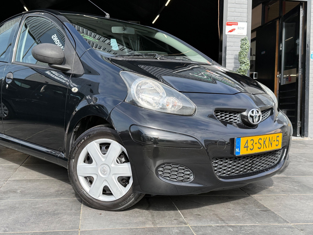 Toyota Aygo 1.0-12V Now|1e eig|NAP|Airco|El.Ramen|5 deur|AUX 56883221-0.jpg | Adequaat Auto's